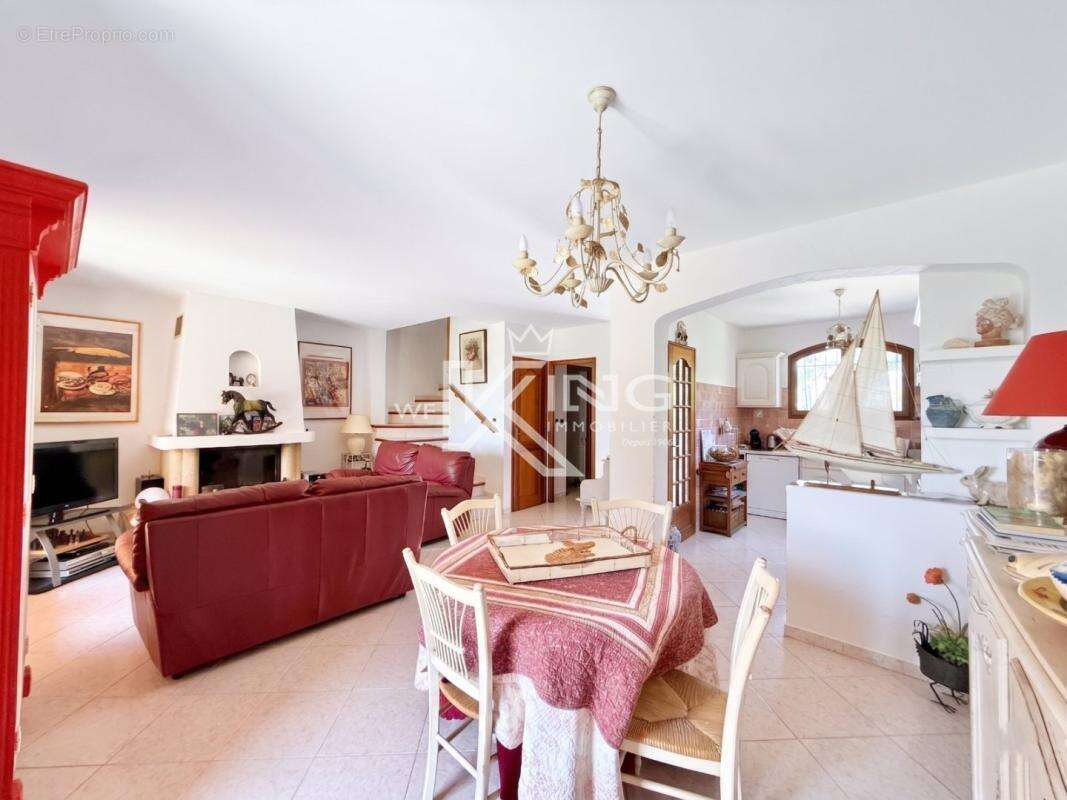 Maison à FREJUS