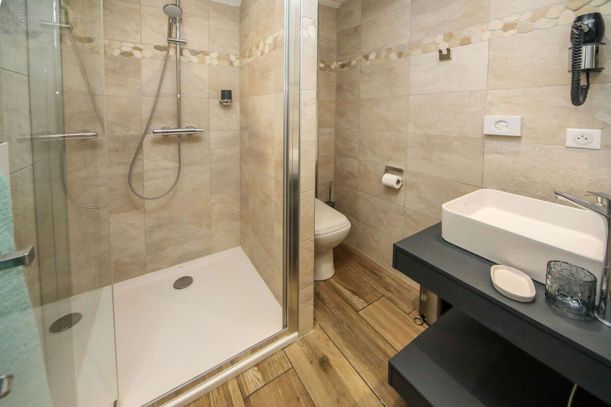 Commerce à BAGNERES-DE-BIGORRE