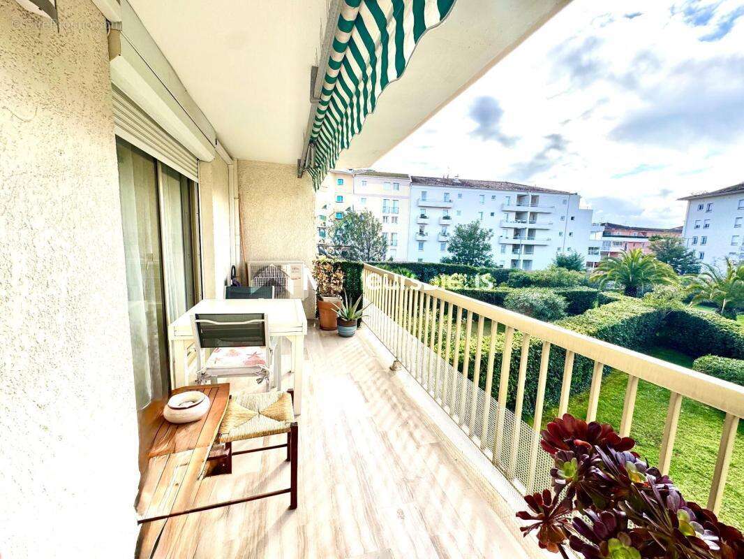 Appartement à SAINT-RAPHAEL