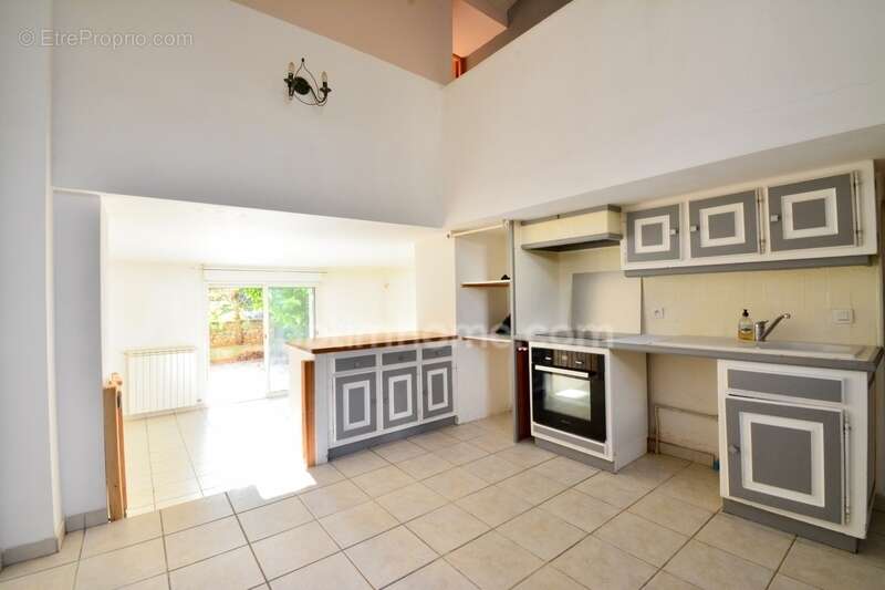 Maison à VAILHAUQUES