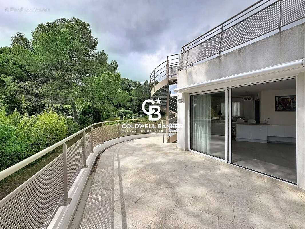 Appartement à SAINT-RAPHAEL