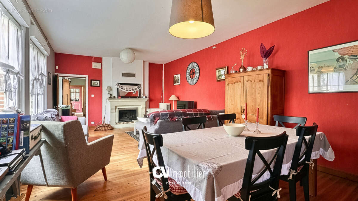 Maison à ANDE