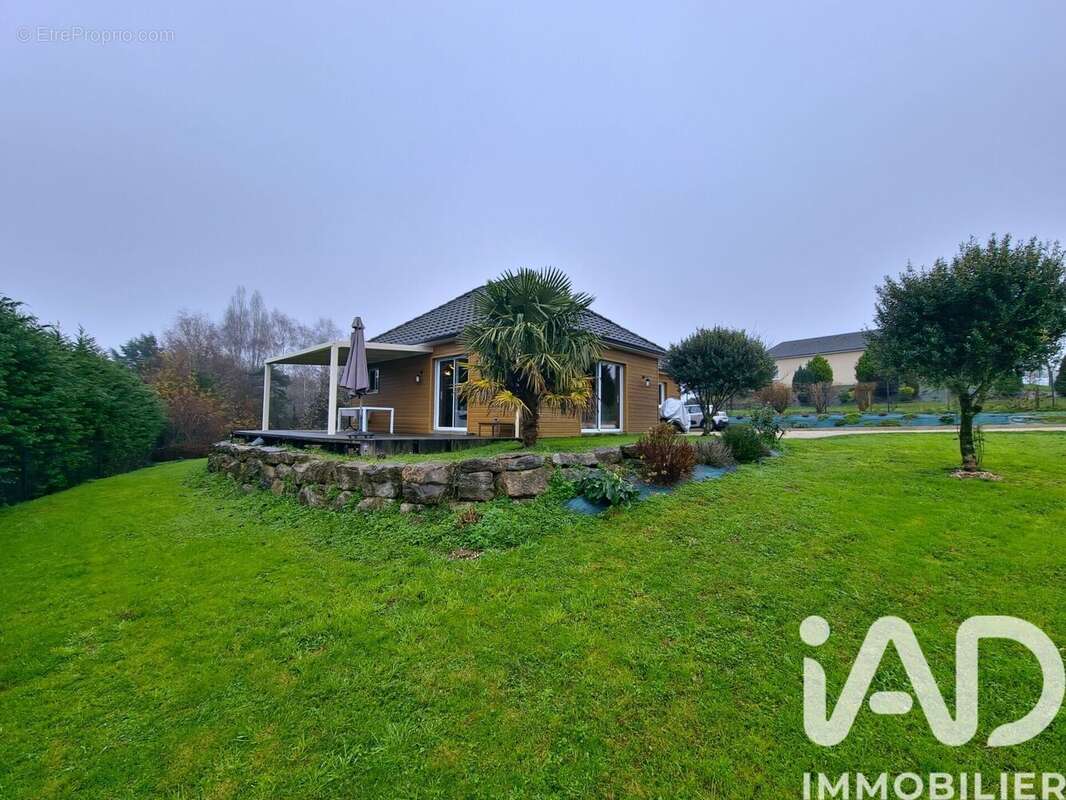 Photo 2 - Maison à DAMPNIAT