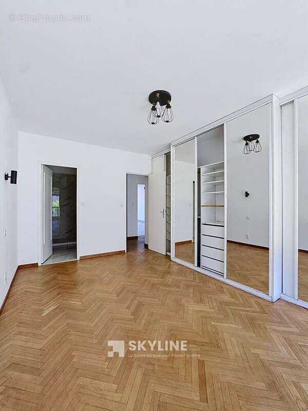 Appartement 115 m² à Marseille-8e  - photo 7