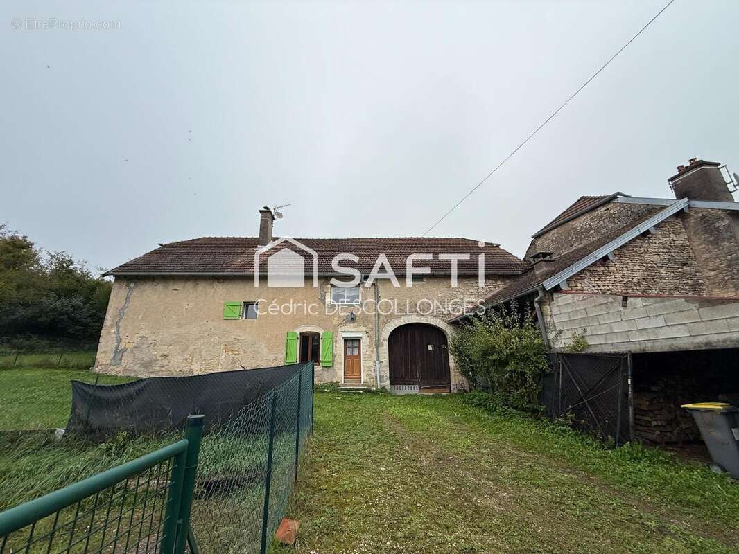 Photo 3