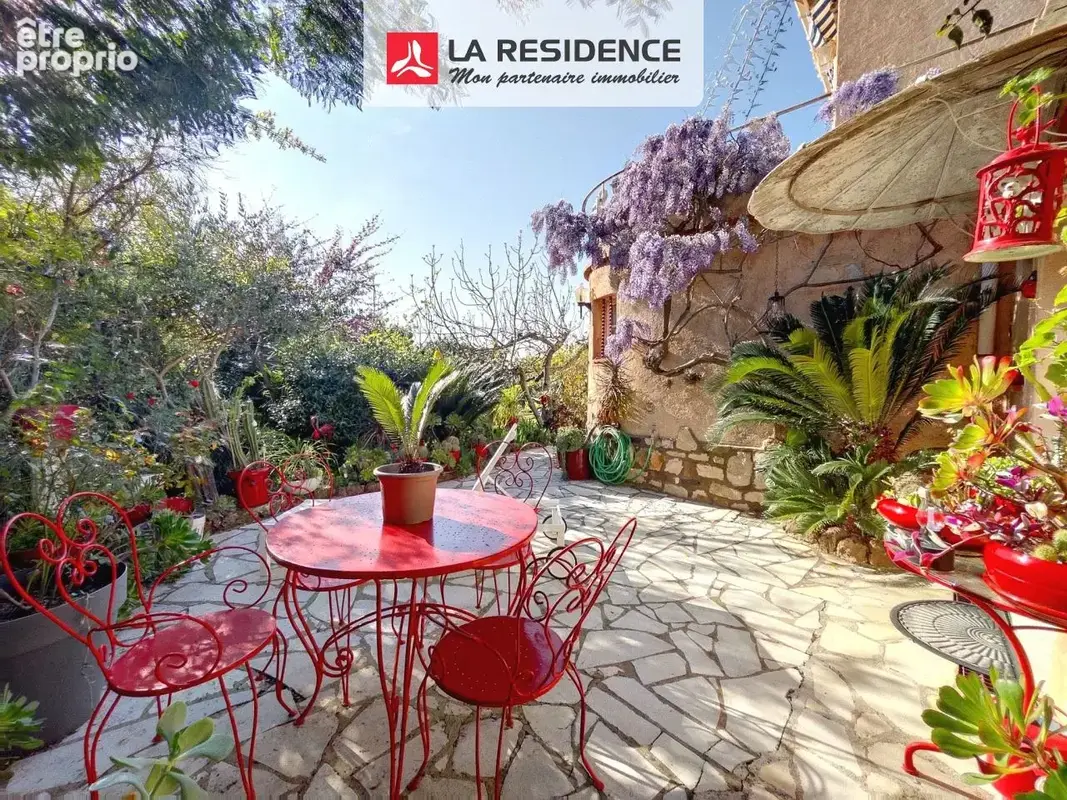 Maison 218 m² à Saint-Raphael  - photo 4