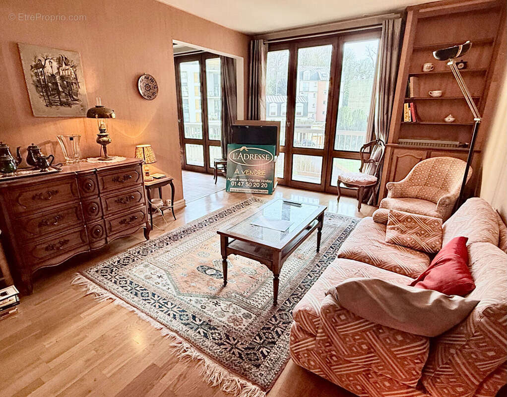 Appartement à CHAVILLE