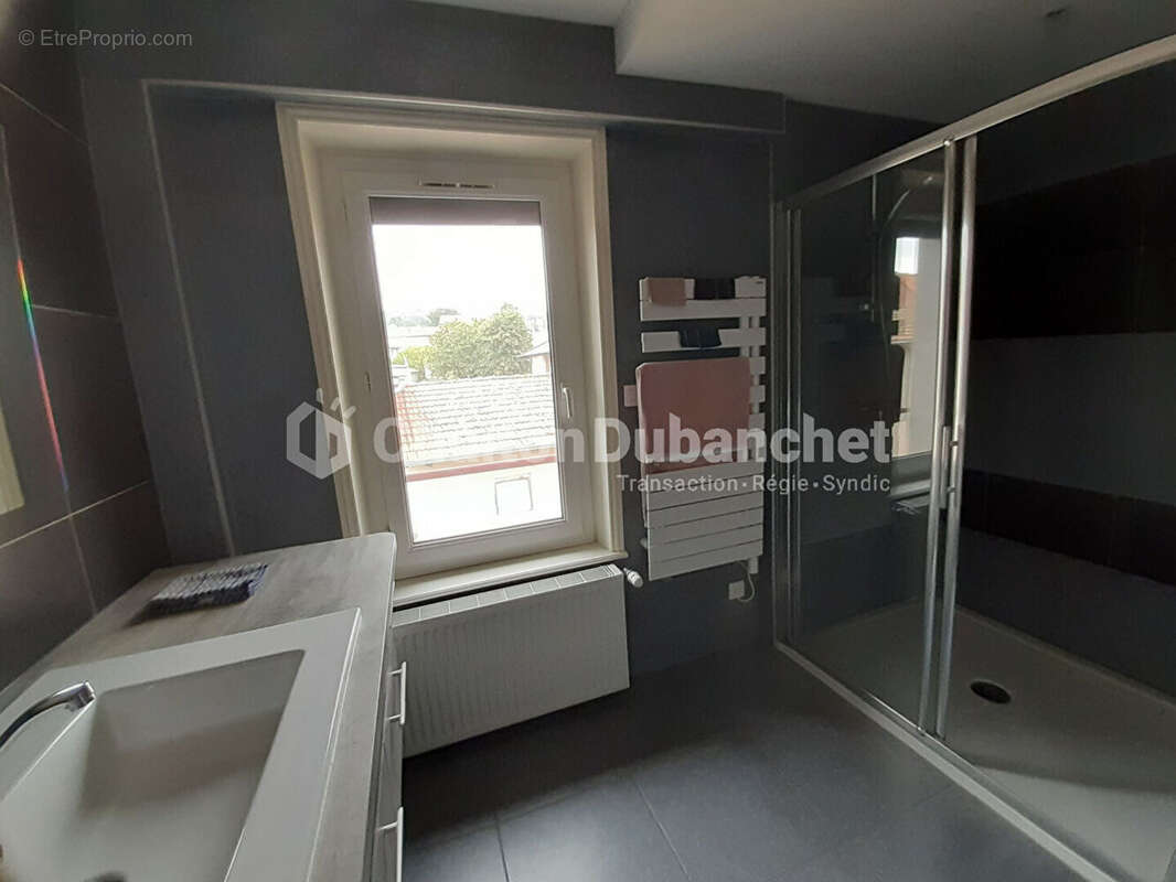 Appartement à BUSSIERES