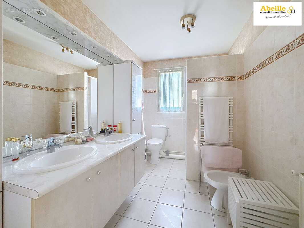 Appartement à DOURDAN