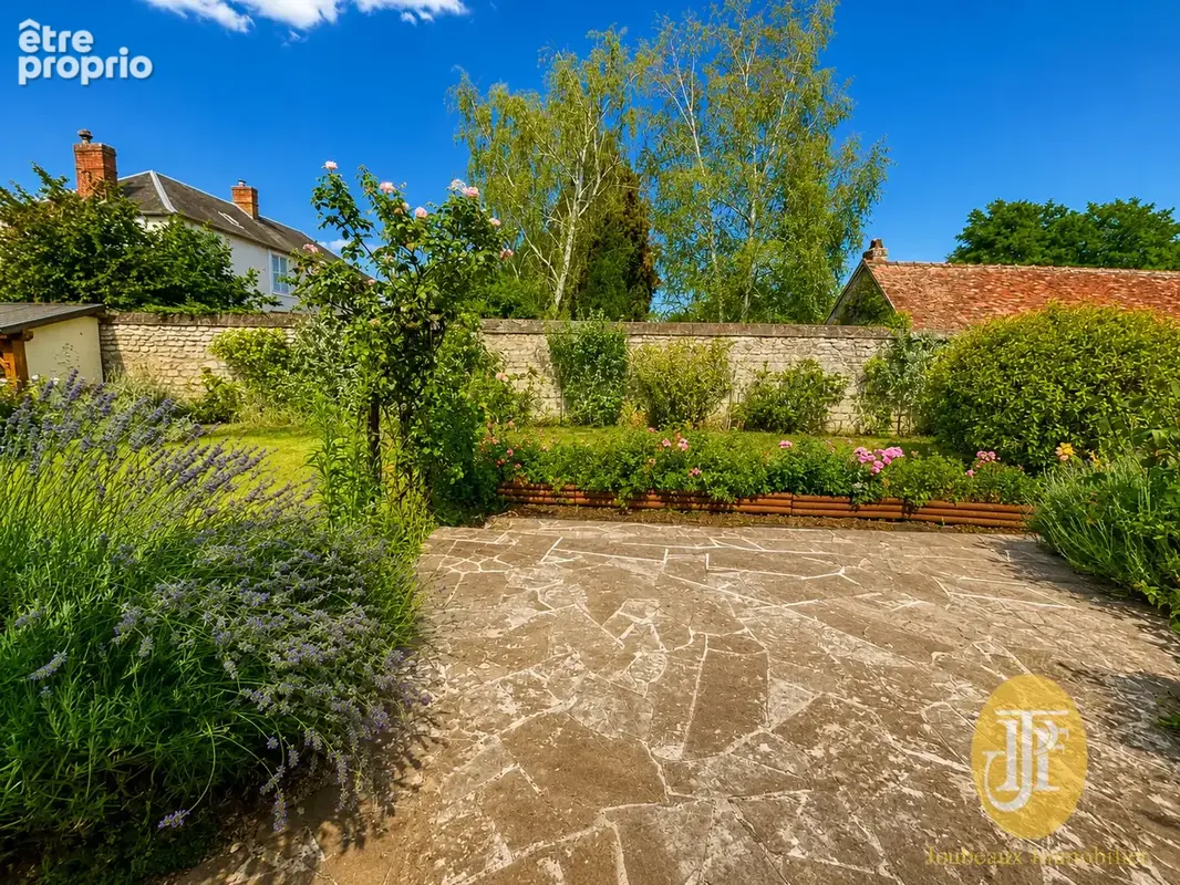 Maison Familiale - À 2 pas des bords de Seine et à seulement 15 minutes de la Gare de Vernon !! - photo 12