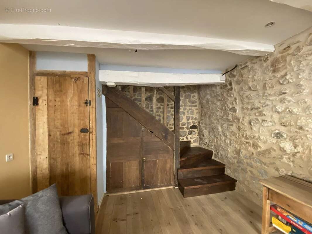 Maison à LE DORAT