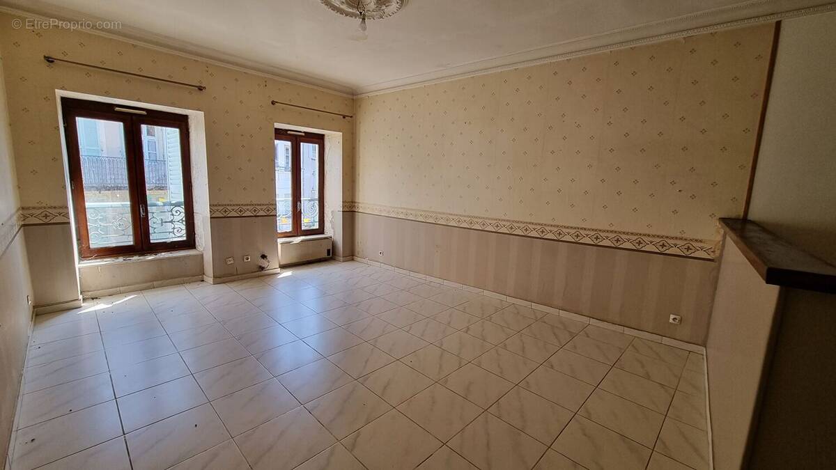 Appartement à SAINT-GENIEZ-D'OLT