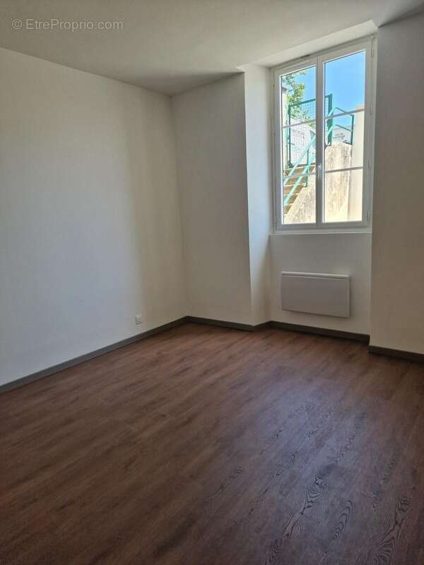 Maison à SAINT-JEAN-D'ANGELY