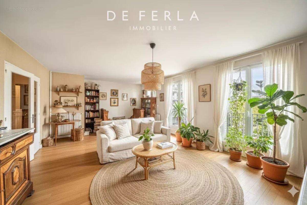 Appartement à PARIS-15E