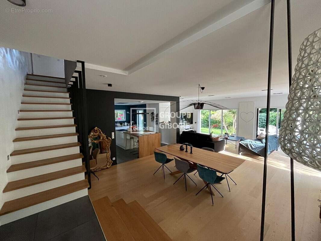 Maison à DOMLOUP