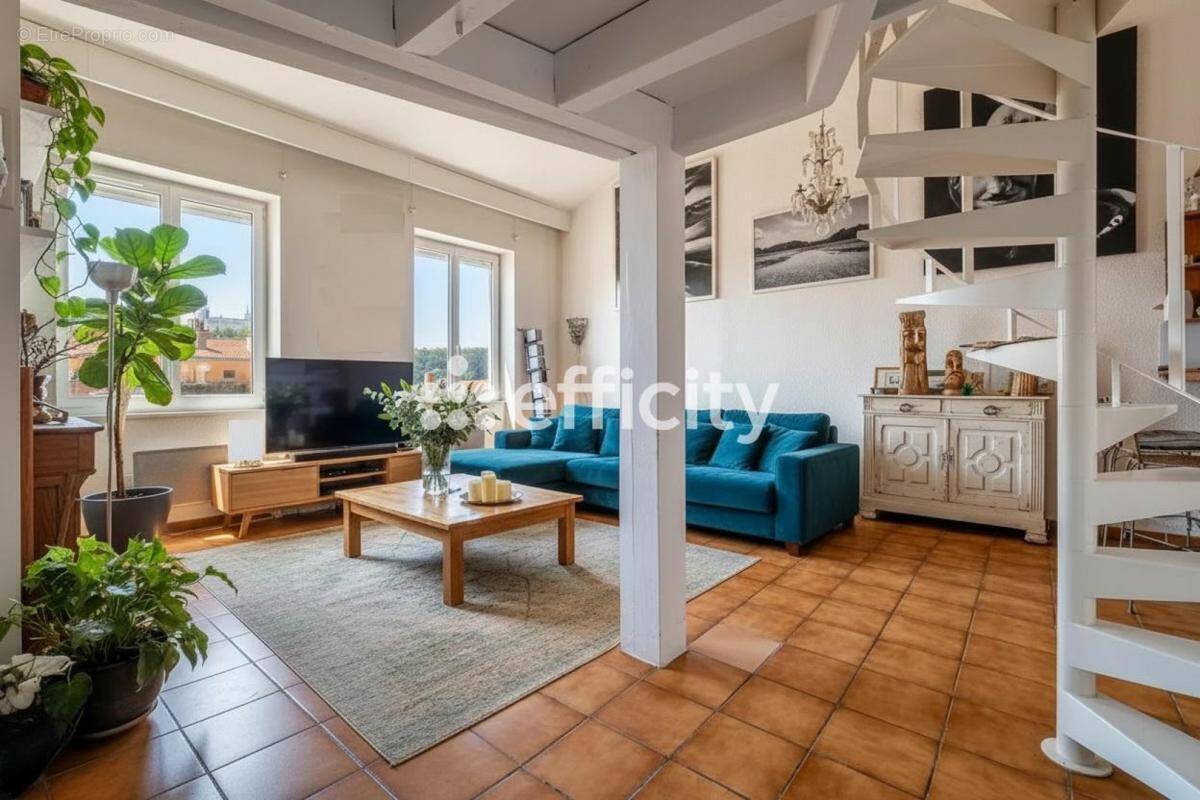 Appartement à LYON-1E