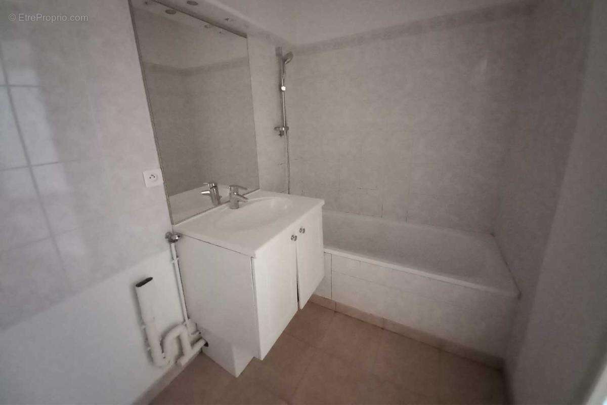 Appartement à MIGENNES