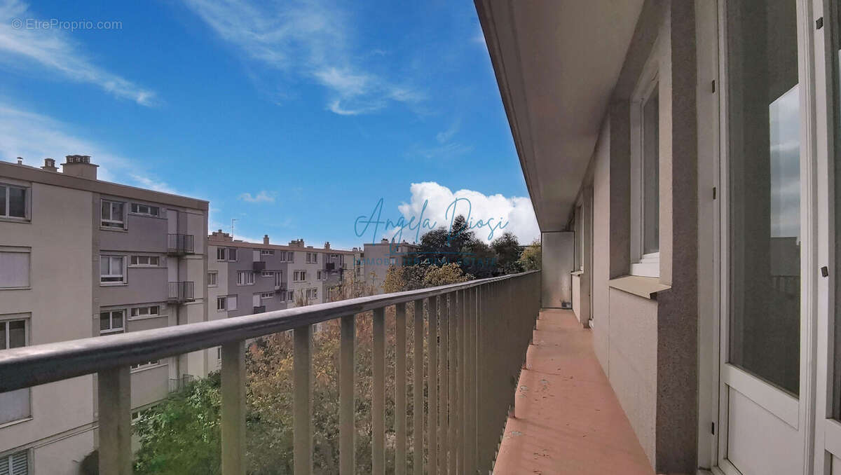 Appartement à LE PLESSIS-ROBINSON