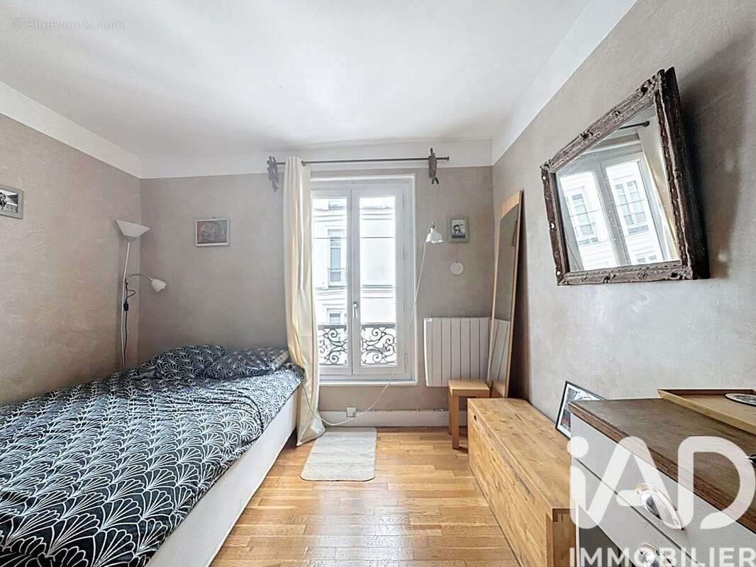 Photo 2 - Appartement à PARIS-18E