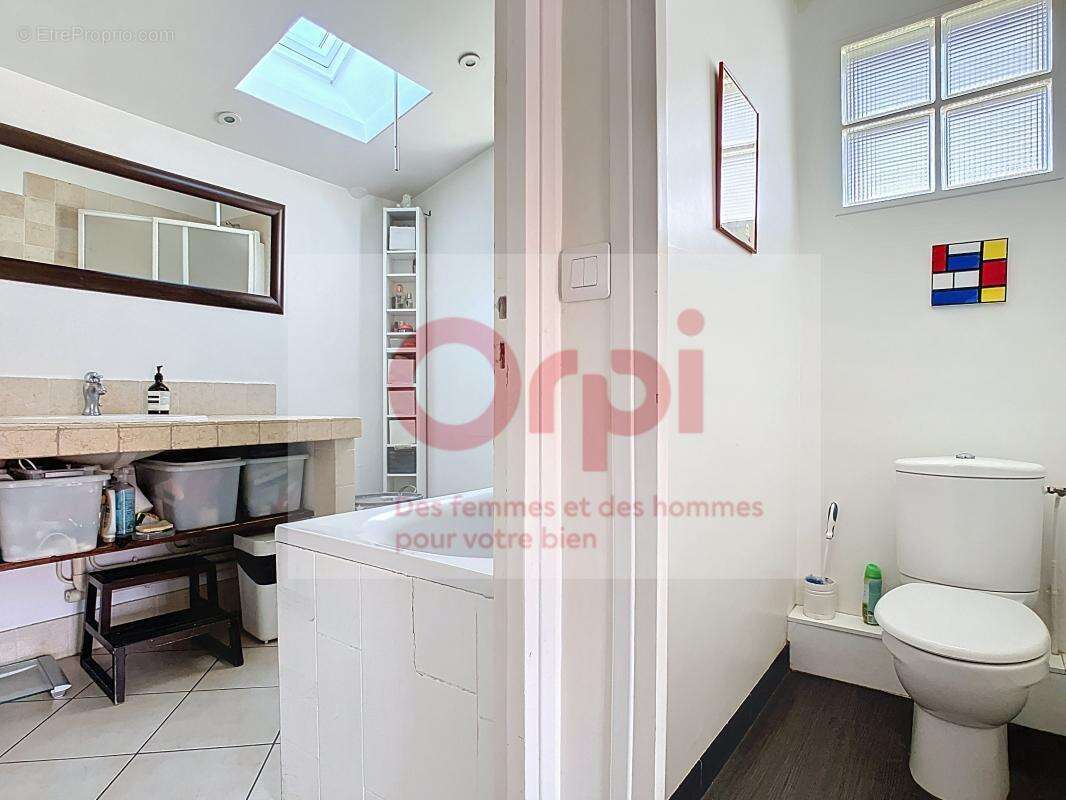 Maison à ISSY-LES-MOULINEAUX