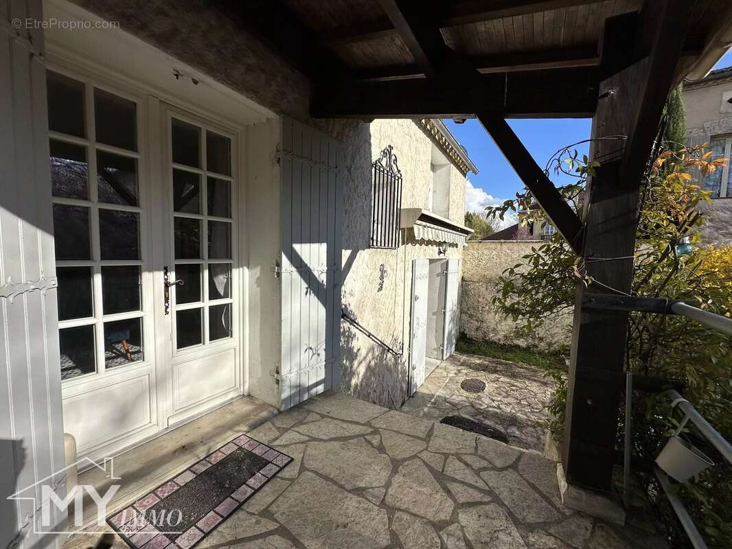 Maison à ISSIGEAC