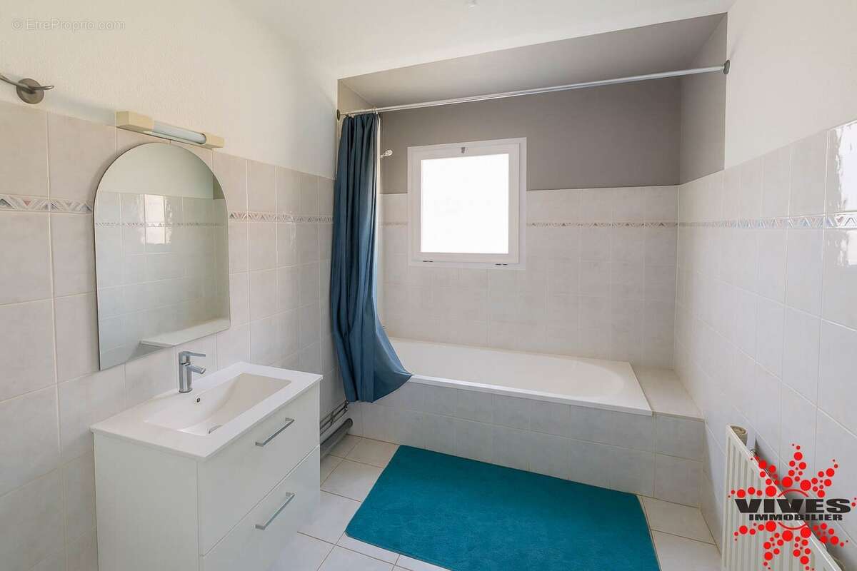 Appartement à BOUJAN-SUR-LIBRON