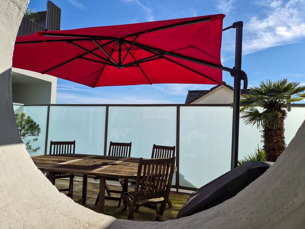 Maison à VERRIERES-LE-BUISSON