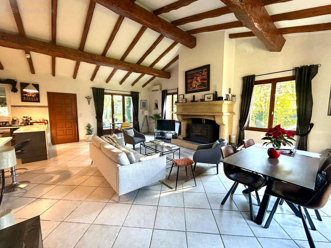 Maison à LABARTHE-SUR-LEZE