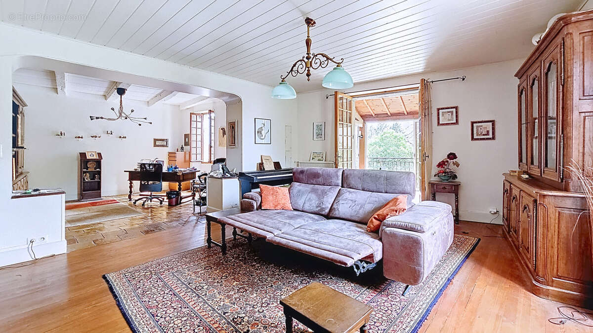 Maison à SAINT-ANTONIN-NOBLE-VAL