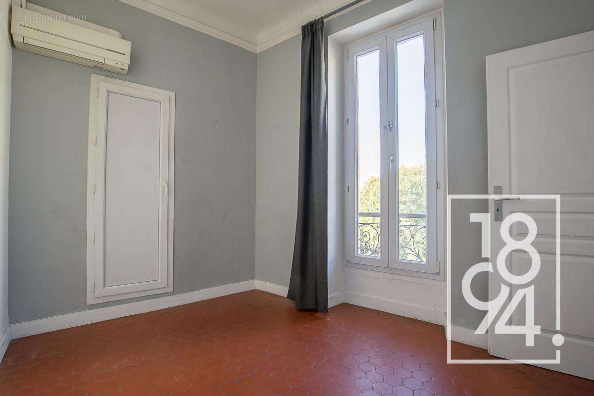 Appartement à MARSEILLE-6E