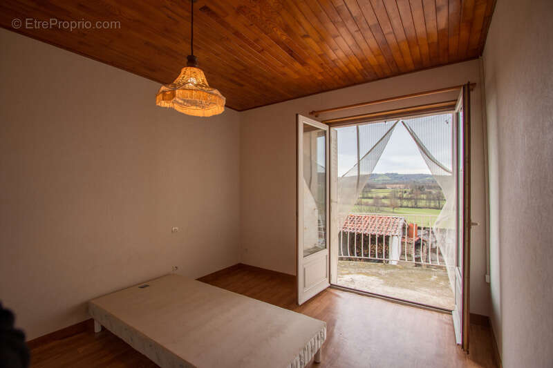 Dpt Rhône (69), à vendre AVEIZE,  Ferme, 4 chambres et nombreuses dépendances - photo 15