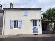 Appartement à MILLAC