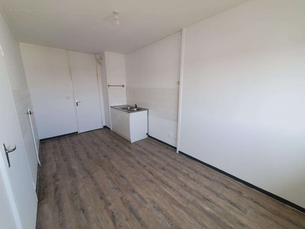 Grand appartement T3 avec balcon - photo 8