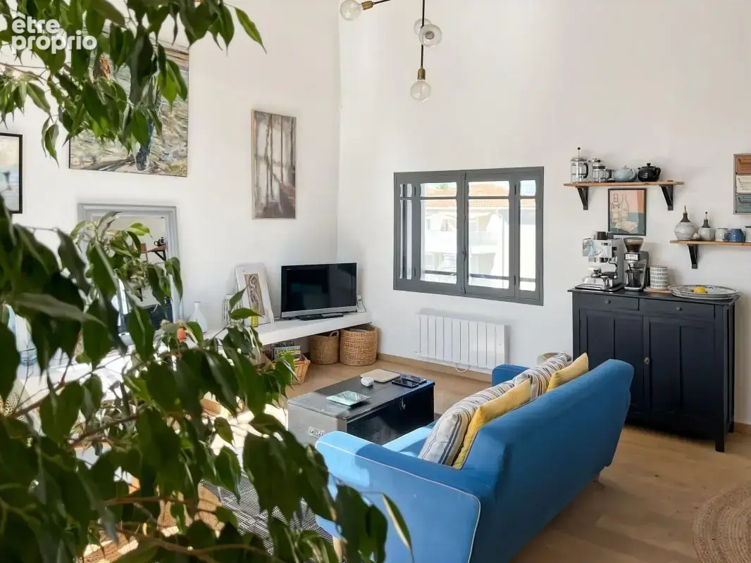 Vente vigneronne traversante à Marseillan avec grand garage et terrasse - photo 7