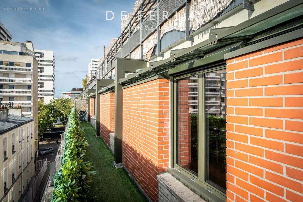 Appartement à PARIS-19E