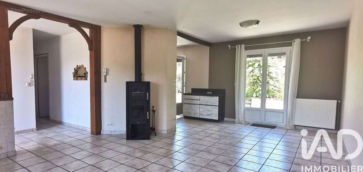 Photo 3 - Maison à LARCHE