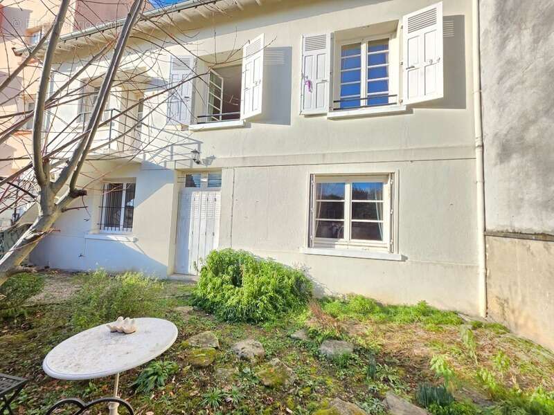 Exclusivite secteur ruchoux belle maison annee 50 sur sous sol complet avec garage et petit jardin - photo 3