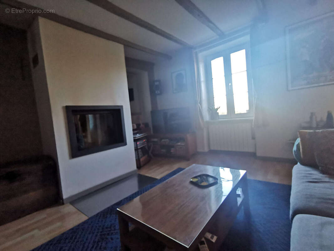 Maison à SAINT-PRIEST-SOUS-AIXE