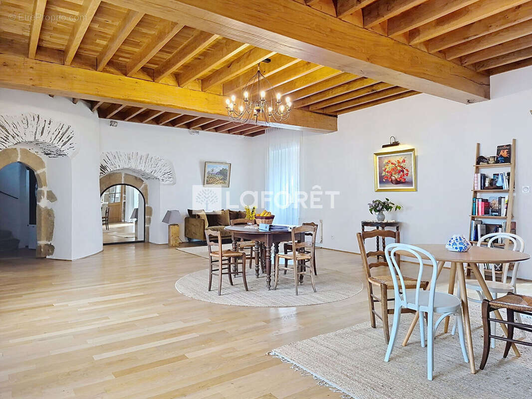 Maison Caro 5 pièce(s) 147 m2 - photo 2