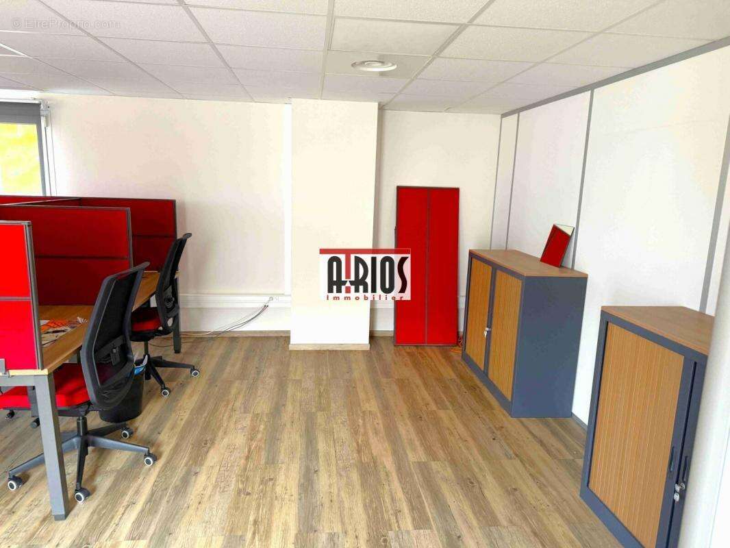 Commerce à LA FARLEDE