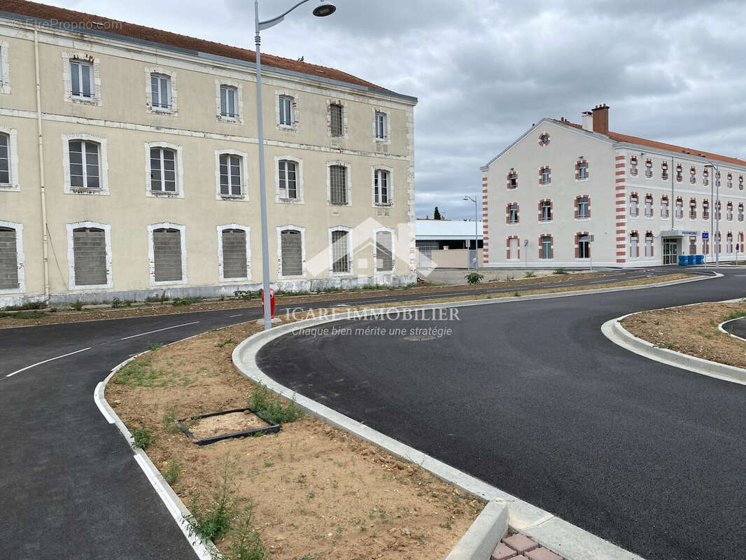 Terrain à CHATELLERAULT