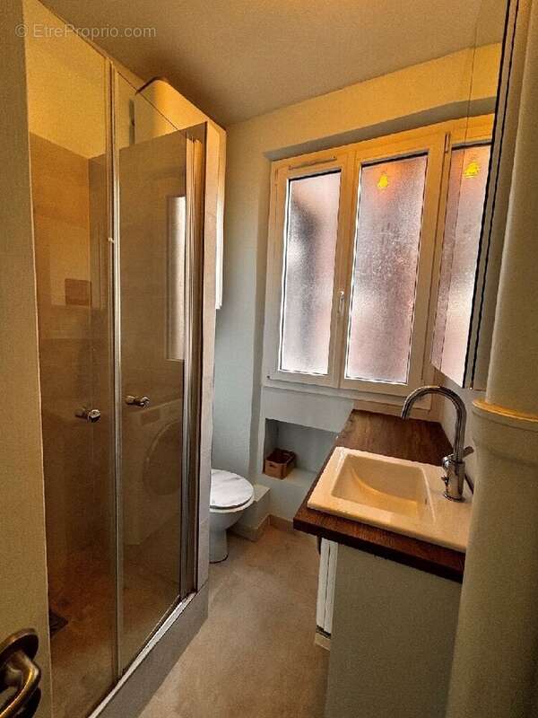Appartement à LA GARENNE-COLOMBES