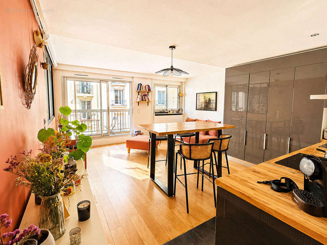 Appartement à PARIS-11E