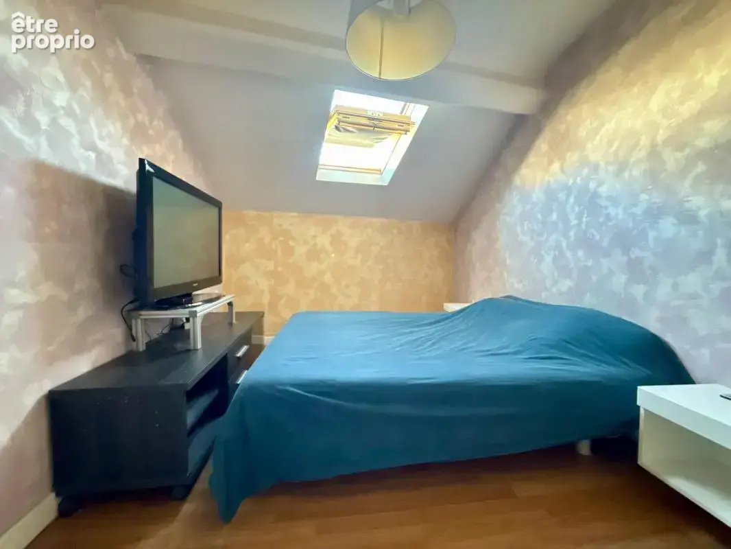 Maison de ville 84,06 m2 avec garage - Firminy centre / place Marquise - photo 11