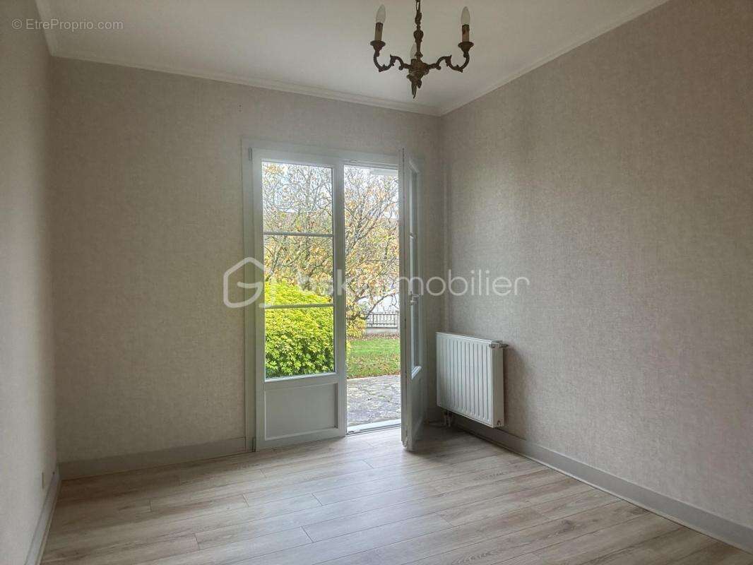 Maison à VILLEBAROU