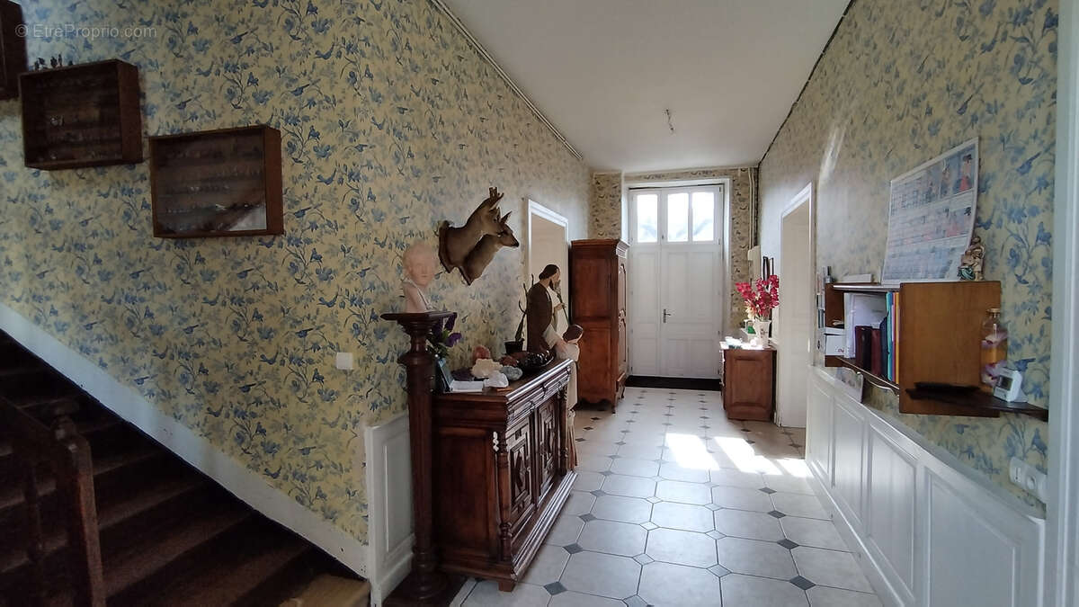 Maison à CEAUX-EN-COUHE