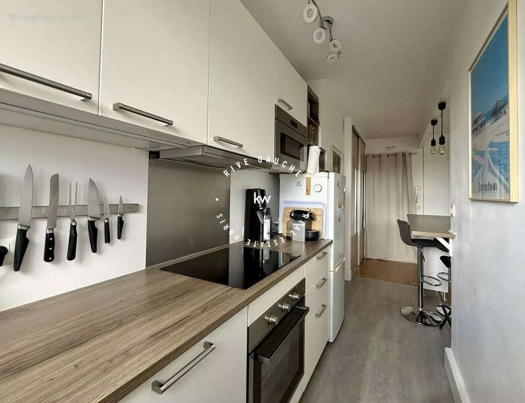 Appartement à PARIS-14E