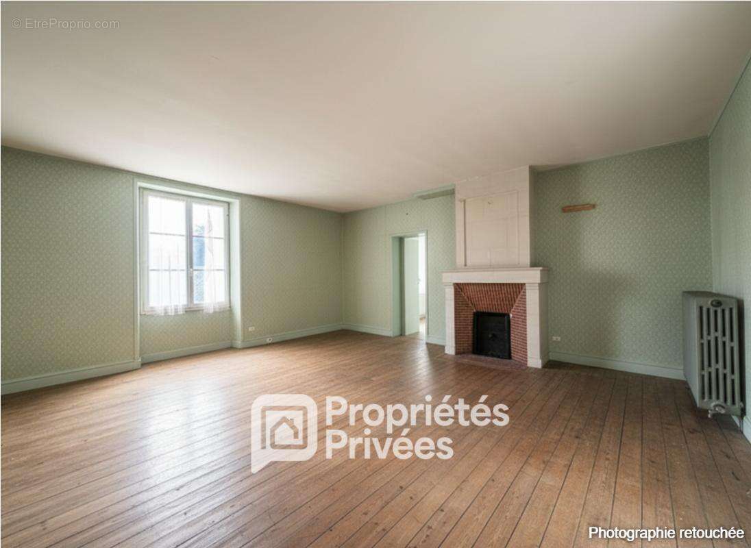 A VENDRE 37420 HUISMES Maison 205 M² dépendances - photo 11