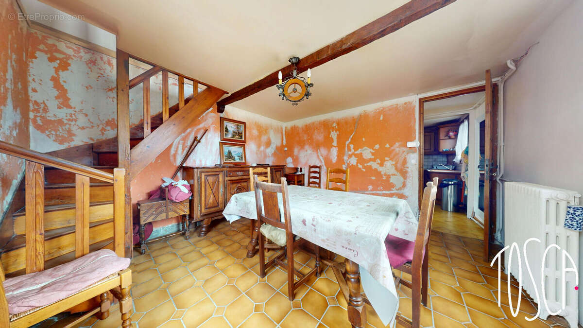 Maison à THIAIS