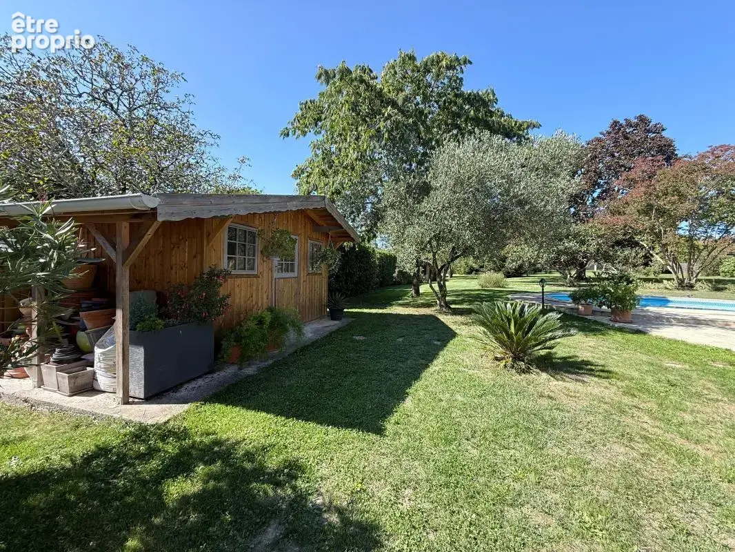 Maison de Maître avec piscine à Grignols (33) - photo 7
